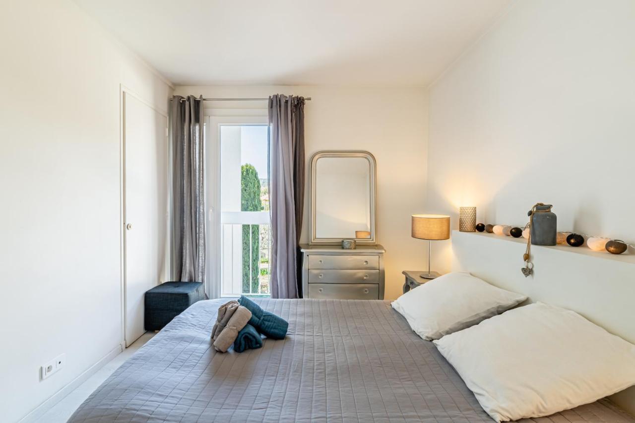 Cassis Center Apartment Bagian luar foto
